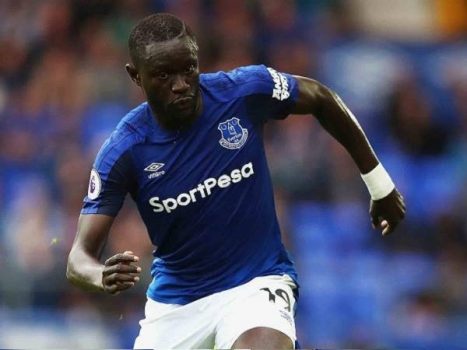 Bóng đá Anh tối 28/3: Sao Premier League bị hỏi thăm vì chống lệnh cách ly Bóng đá Anh tối 28/3: Sao Premier League bị hỏi thăm vì chống lệnh cách ly