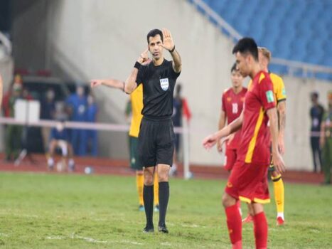 Bóng đá VN 3/12: Tuyển Việt Nam và HLV Park cần thận trọng tại AFF Cup