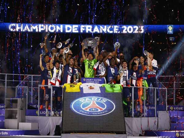 Các yếu tố ảnh hưởng đến thành tích trong Ligue 1