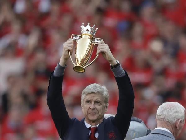 Cúp vàng Premier League là gì, được trao cho CLB nào?