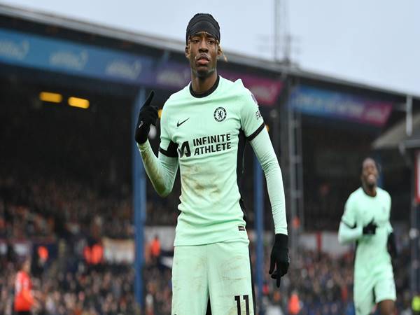 Bóng đá Anh: Arsenal chưa gửi đề nghị chiêu mộ Madueke