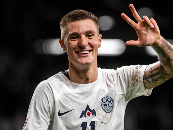 BĐ Anh 1/8: Man United theo đuổi Benjamin Sesko