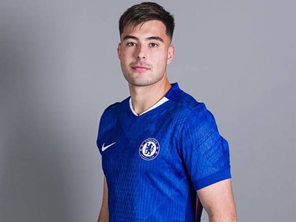 Tin Chelsea 25/8: Aaron Anselmino gia nhập Borussia Dortmund