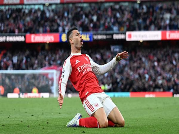Tin Man City: Kế hoạch Pep Guardiola sụp đổ