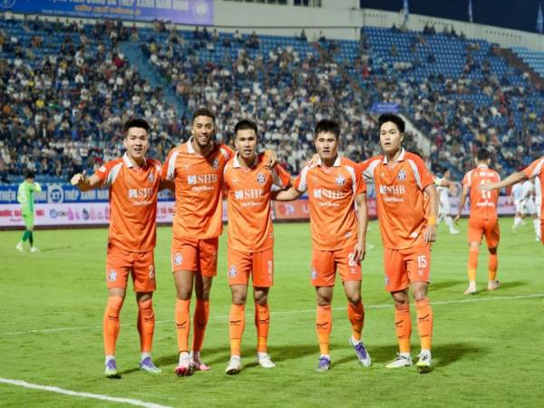 Bóng đá VN: Tân binh báo tin vui đến HLV Kim Sang Sik