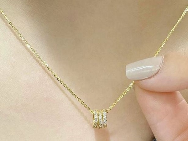 Giải mã chi tiết các giấc mơ thấy dây chuyền vàng