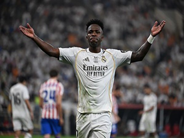 Tin Real: Vinicius lên tiếng về tương lai ở Real Madrid