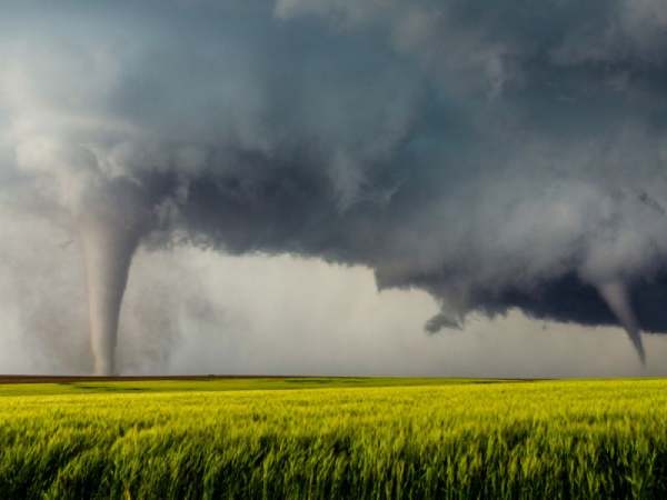 Nằm mơ thấy lốc xoáy là điềm gì, có con số gì vượng phát?