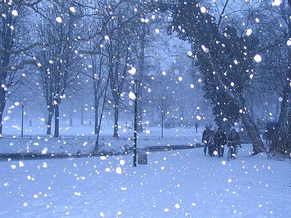 Nằm mơ thấy tuyết là điềm gì, con số gì mang may mắn?