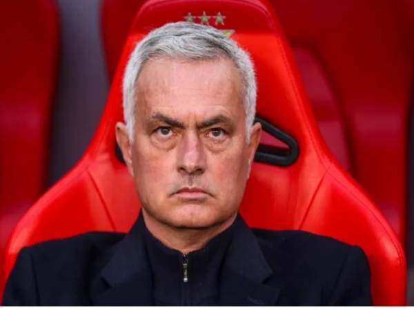 Bóng đá Anh: Jose Mourinho chuẩn bị trở lại Premier League